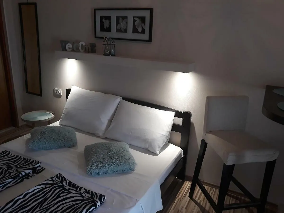 Apartmani Diana  Biograd Na Moru